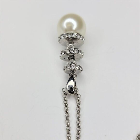 Pearl and Crystal Pendant Necklace - Picture 6 of 7